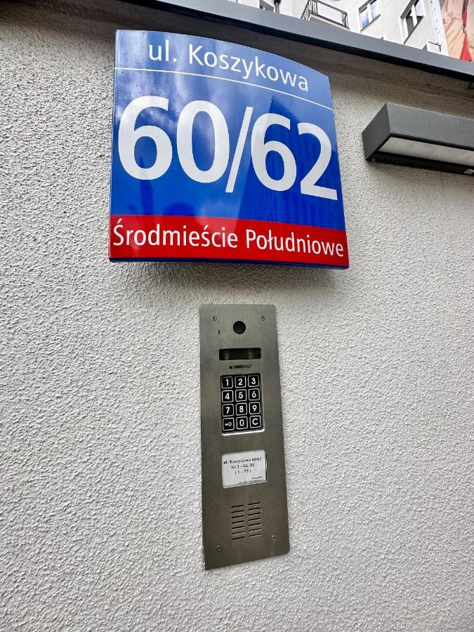 Апартаменти Super Beauty Metro Wifi 65'Tv Netflix Hbo Appletv+ Варшава Екстер'єр фото